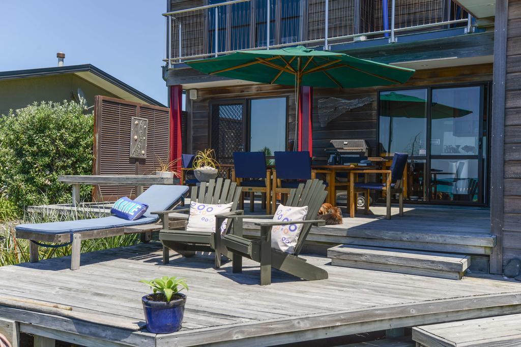 Absolute Beachfront B&B Нейпир Экстерьер фото
